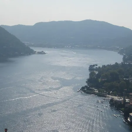 Vista * Cernobbio