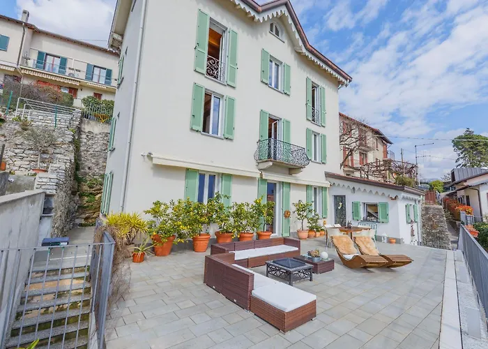 Holiday Vista Lago *